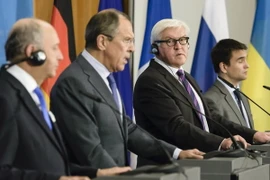 Nga, Đức, Pháp kêu gọi Ukraine ngừng bắn ngay lập tức