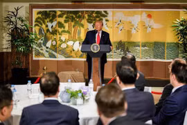 Tổng thống Mỹ Donald Trump phát biểu trước các lãnh đạo doanh nghiệp Hàn Quốc tại thủ đô Seoul ngày 30/6/2019. (Nguồn: AFP/TTXVN) 