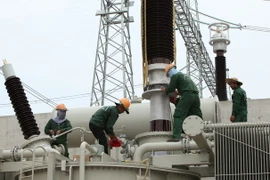 Trạm biến áp 500kV Cầu Bông. (Ảnh: Ngọc Hà/TTXVN)