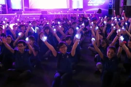 TP.HCM: 5.000 người hưởng ứng chiến dịch Giờ Trái đất