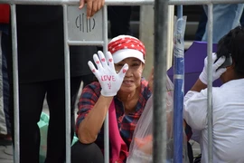 Hình ảnh bên ngoài Tòa án xét xử cựu Thủ tướng Yingluck Shinawatra