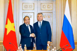 Thủ tướng Chính phủ Nguyễn Xuân Phúc đã hội kiến Chủ tịch Duma quốc gia Nga Vyacheslav Viktorovich Volodin. (Ảnh: Thống Nhất/TTXVN) 
