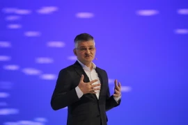 Ông Michael Horn phát biểu tại Triển lãm ôtô Los Angeles, Mỹ ngày 18/11. (Nguồn: AFP/TTXVN)