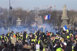 Người biểu tình Áo vàng tập trung tại thủ đô Paris, Pháp, ngày 16/2/2019. (Nguồn: AFP/TTXVN) 
