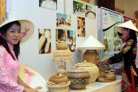 Hà Giang-Vân Nam đẩy mạnh hợp tác kinh tế biên mậu