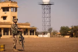 Chú thích ảnh: Một binh sỹ Pháp ở Gao, Mali. (Nguồn: AFP)