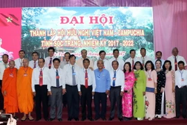 Ban Chấp hành Hội ra mắt Đại hội. (Ảnh: Trung Hiếu/TTXVN)