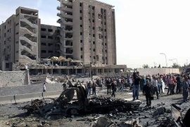 Hiện trường một vụ đánh bom ở Syria. (Nguồn: AP) 