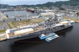 Chiến hạm USS Bonhomme Richard tại căn cứ hải quân Mỹ ở Sasebo. (Nguồn: stripes.com)