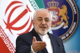 Ngoại trưởng Iran Mohammad Javad Zarif tại cuộc họp báo ở Tbilisi, Gruzia ngày 18/4. (Nguồn: AFP/TTXVN)