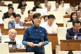 Đại biểu Quốc hội Thành phố Hồ Chí Minh Nguyễn Thị Quyết Tâm phát biểu ý kiến. (Ảnh: Văn Điệp/TTXVN) 