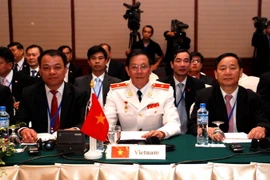 Hợp tác phòng chống tội phạm giữa lực lượng cảnh sát Việt Nam-Lào