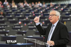 Chủ tịch Ủy ban châu Âu (EC) Jean-Claude Juncker phát biểu tại Nghị viện châu Âu (EP) ở Strasbourg, Pháp. (Nguồn: AFP/TTXVN) 