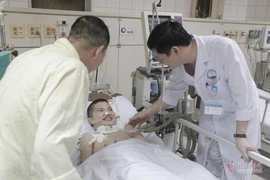 [Video] Cậu bé 15 tuổi hồi phục thần kỳ sau hai năm sống thực vật