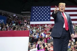 Tổng thống Mỹ Donald Trump trong cuộc vận động bầu cử Quốc hội giữa nhiệm kỳ ở Cleveland, bang Ohio ngày 5/11. (Nguồn: AFP/TTXVN) 