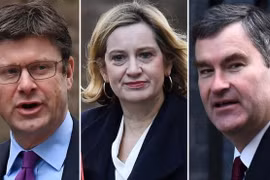 Bộ trưởng Doanh nghiệp Greg Clark, Bộ trưởng Việc làm và Hưu trí Amber Rudd và Bộ trưởng Tư pháp David Gauke. (Nguồn: EPA) 