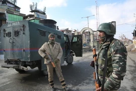Binh sỹ Ấn Độ gác tại Kashmir. (Nguồn: THX/TTXVN)