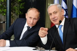 Thủ tướng Israel Benjamin Netanyahu (phải) và Tổng thống Nga Vladimir Putin. (Nguồn: haaretz.com) 