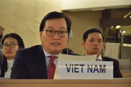 Đại sứ Dương Chí Dũng, Trưởng Phái đoàn thường trực Việt Nam bên cạnh Liên hợp quốc, Tổ chức Thương mại Thế giới (WTO) và các tổ chức quốc tế khác tại Geneva (Thụy Sĩ). (Ảnh: Hoàng Hoa/TTXVN)