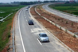Một đoạn quốc lộ 3 mới. (Ảnh: Huy Hùng/TTXVN)