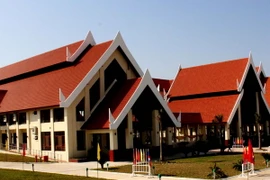Bàn giao Nhà văn hóa Kaysone Phomvihane cho Lào 