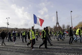 Người biểu tình Áo vàng tập trung tại thủ đô Paris, Pháp, ngày 9/2/2019. (Nguồn: AFP/TTXVN) 
