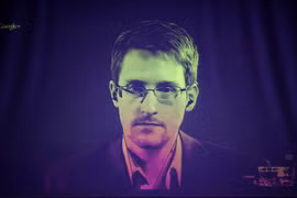Edward Snowden phát biểu với các quan chức châu Âu tại một hội nghị trực tuyến ở Strasbourg, miền Đông Pháp ngày 24/6. (Nguồn: AFP/TTXVN)
