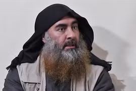 Thủ lĩnh IS Abu Bakr al-Baghdadi tại một địa điểm bí mật. (Nguồn: AFP/TTXVN) 