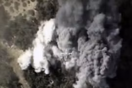 Khói lửa bốc lên sau một vụ không kích của Nga nhằm vào mục tiêu IS tại Syria. (Nguồn: AFP/TTXVN)