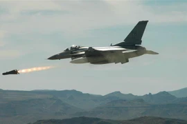 Máy bay F-16 của Mỹ tham gia cuộc tập trận ở bang Arizona. (Nguồn: AFP/TTXVN) 