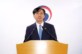 Bộ trưởng Tư pháp Hàn Quốc Cho Kuk phát biểu tại Gwacheon, phía nam Seoul ngày 14/10/2019. (Nguồn: Yonhap/TTXVN) 