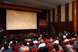 Một buổi chiếu phim tại Liên hoan phim tài liệu châu Âu-Việt Nam năm 2013. (Ảnh: Thanh Tùng/TTXVN)