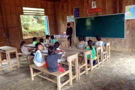 Một lớp học của học sinh miền núi. (Ảnh: Đỗ Trưởng/TTXVN)