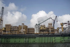 Một cơ sở khai thác dầu tại cảng Lagos, Nigeria. (Nguồn: AFP/TTXVN)