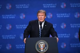 Tổng thống Mỹ Donald Trump trong cuộc họp báo sau Hội nghị thượng đỉnh Mỹ-Triều lần hai tại Hà Nội ngày 28/2/2019. (Nguồn: AFP/TTXVN) 
