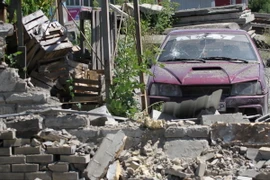 Donetsk thiết quân luật gần nơi tập trung của quân đội Ukraine