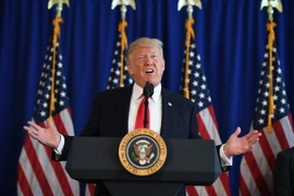 Tổng thống Mỹ Donald Trump trả lời báo giới tại Bedminster, New Jersey, Mỹ ngày 12/8. (Nguồn: AFP/TTXVN)