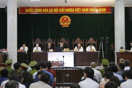 Toàn cảnh phiên xét xử sáng 21/9. (Ảnh: Doãn Tấn/TTXVN)