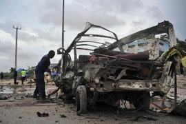Hiện trường vụ đánh bom ở Mogadishu ngày 9/4. (Nguồn: AFP/TTXVN)