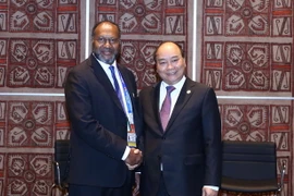 Thủ tướng Nguyễn Xuân Phúc và Thủ tướng Vanuatu Charlot Salwai. (Ảnh: Thống Nhất/TTXVN) 