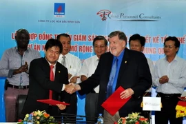 Quang cảnh lễ ký kết. (Ảnh: Vĩnh Trọng/TTXVN)