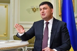 Thủ tướng Ukraine Vladimir Groysman. (Nguồn: AFP/TTXVN)