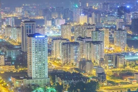 Thống kê cho thấy tốc độ tăng trưởng Tổng sản phẩm quốc nội (GDP) của Việt Nam vẫn duy trì trên 6% kể từ năm 2000. (Ảnh: Trọng Đạt/TTXVN) 