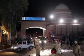 Cửa khẩu biên giới Attari (Ấn Độ) tối 1/3/2019. (Nguồn: THX/TTXVN) 