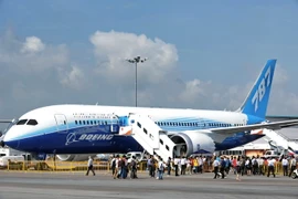Máy bay Boeing 787 tại triển lãm hàng không ở Singapore. (Nguồn: AFP/TTXVN)