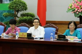 Phó Thủ tướng Vũ Đức Đam, Chủ tịch Uỷ ban Quốc gia về người cao tuổi Việt Nam, chủ trì một hội nghị. (Ảnh: Lâm Khánh/TTXVN)