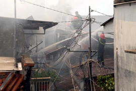 Thành phố Hồ Chí Minh: Cháy lớn trong phòng trọ, 2 người tử vong