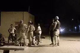Binh sỹ thuộc MINUSMA tuần tra tại Timbuktu, Mali. (Nguồn: AFP/TTXVN) 