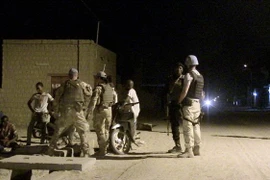 Binh sỹ thuộc MINUSMA tuần tra tại Timbuktu, Mali. (Nguồn: AFP/TTXVN) 