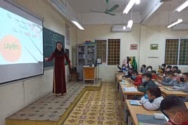 Học sinh một số địa phương có dịch sẽ phải tạm dừng đến trường để phòng chống dich. (Ảnh minh họa: Phạm Mai/Vietnam+)